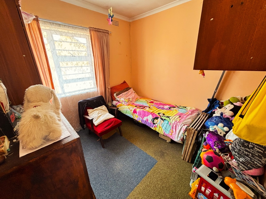 5 Bedroom Property for Sale in Lotus River Western Cape